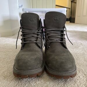 Gray Timberlands